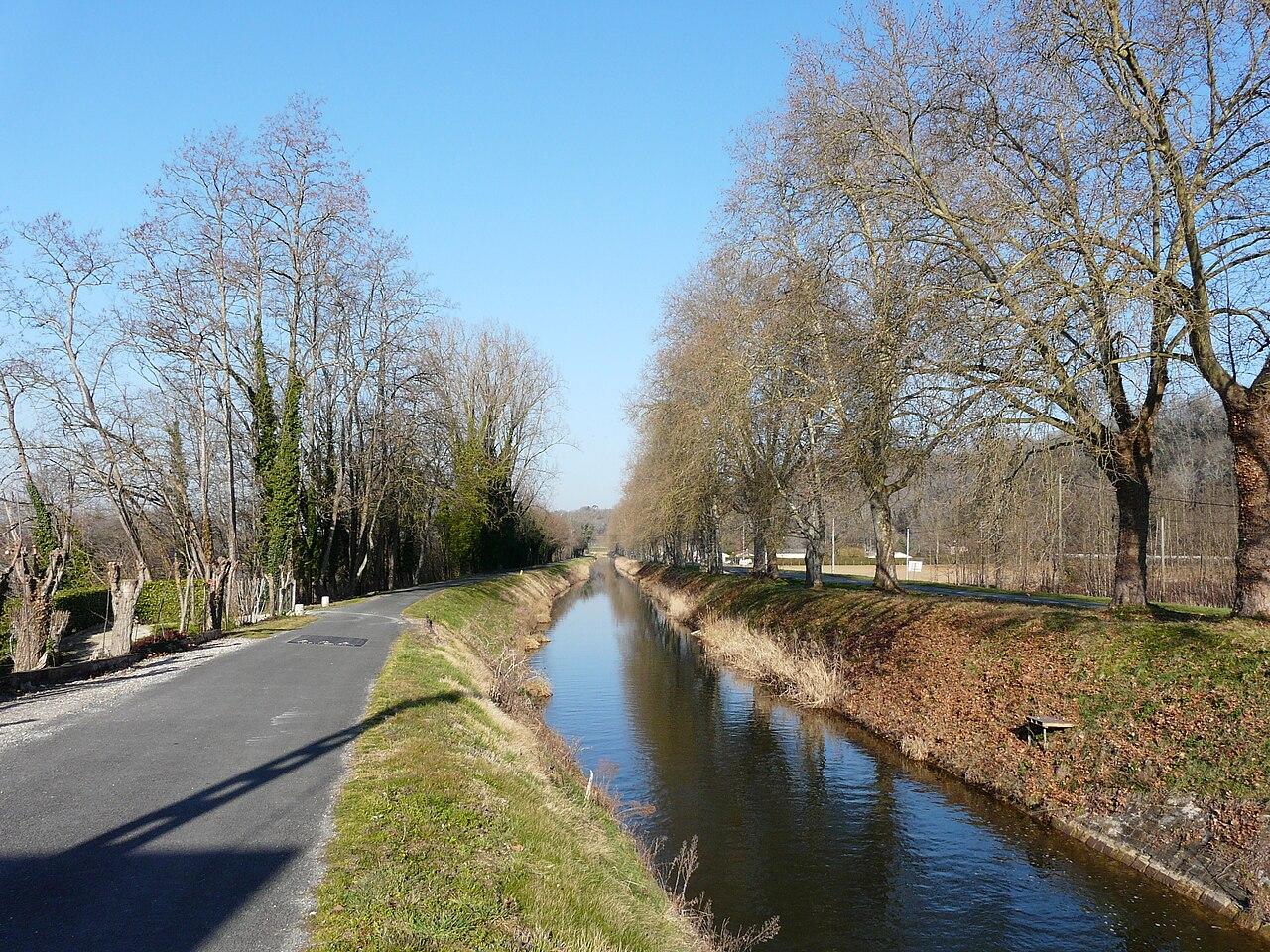 Canal de Lalinde en aval de Baneuil