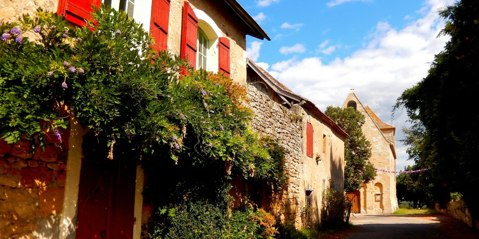 Vue du village de Baneuil en Dordogne